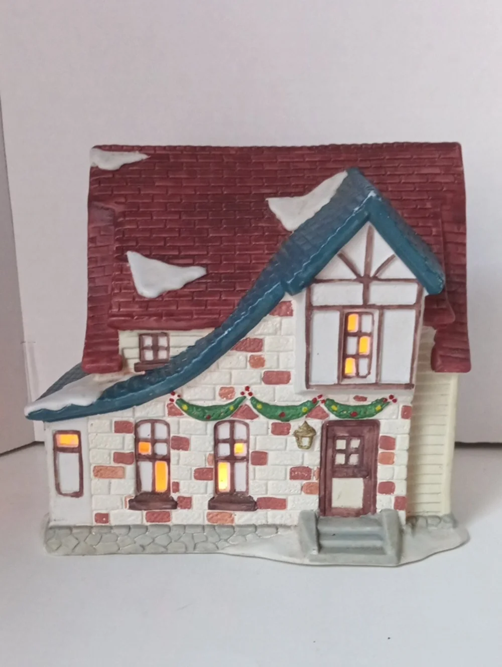 Vintage Holiday Expression Decorative Lighted Ceramic House -1990's